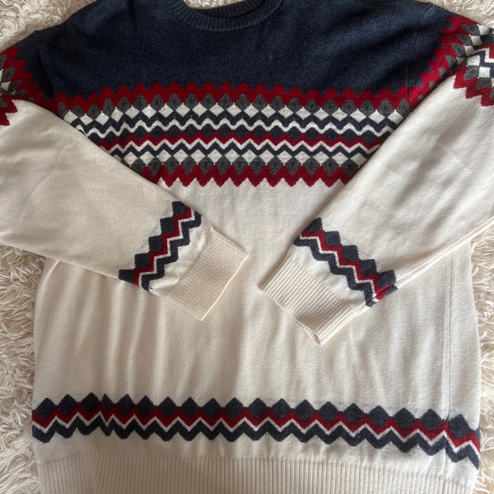 Hollister sweater